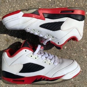 Jordan retro 5 low fire red